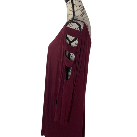 Love Delirious Women’s Plus Size 3X Blouse Cold Shoulder 3/4 Sleeve Burgundy NEW - Picture 7 of 10